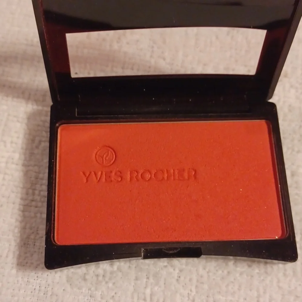 Yves Rocher 51 Rouge Natural Blush